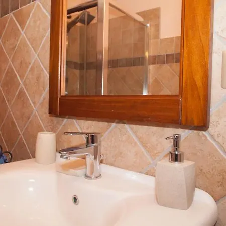 Residenza Lo Sparviero - B&B 칼로포테