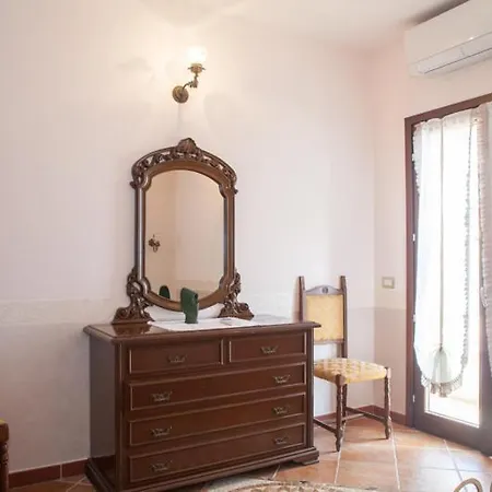Bed & Breakfast Residenza Lo Sparviero - Carloforte (Isola di San Pietro)