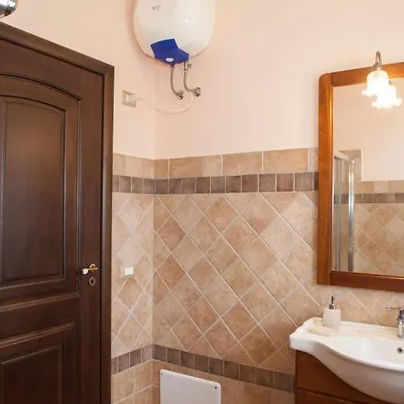 Residenza Lo Sparviero - Bed & Breakfast Carloforte (Isola di San Pietro)