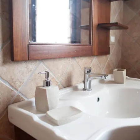 Residenza Lo Sparviero - Bed & Breakfast