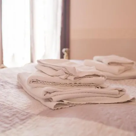 Residenza Lo Sparviero - Bed & Breakfast *