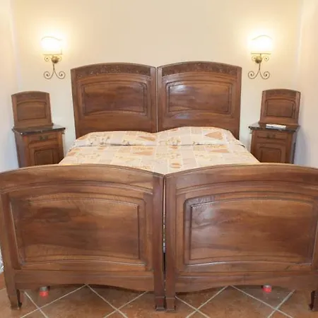 Bed & Breakfast Residenza Lo Sparviero - *